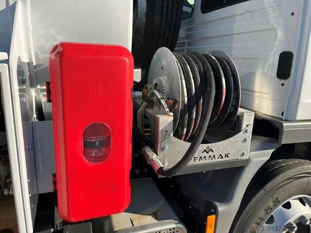 Tanker truck Mercedes-Benz Atego 1418 4x2 Fuel Tank Truck