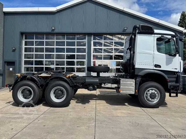 Heavy load Mercedes-Benz Arocs 4058 AS 6x6 Tractor Head 180T Push Pull E...
