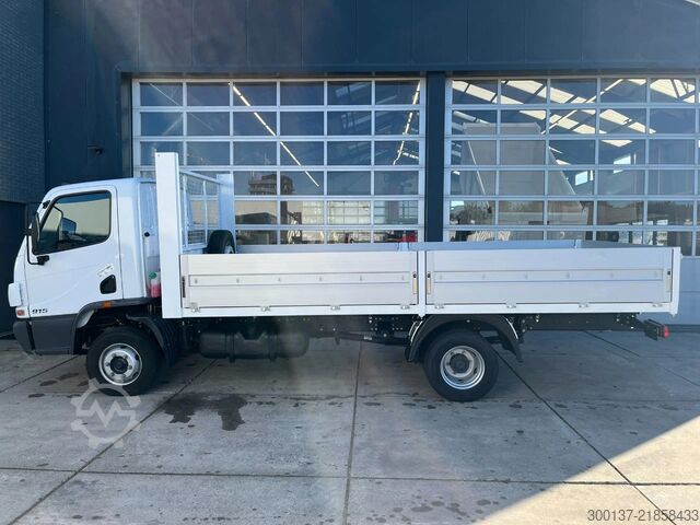 Platform trailer Mercedes-Benz Accelo 915 4x2 Flatbed with Dropsides