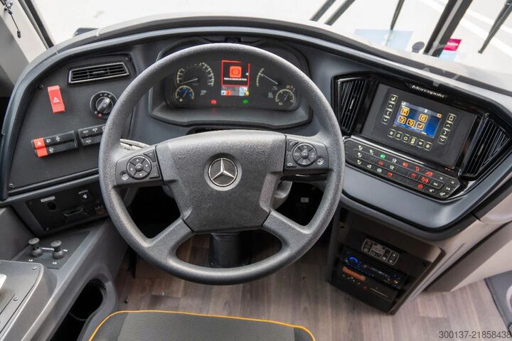 Motor coach Mercedes-Benz RS Marcopolo G8 Viaggio 1050 Passenge...