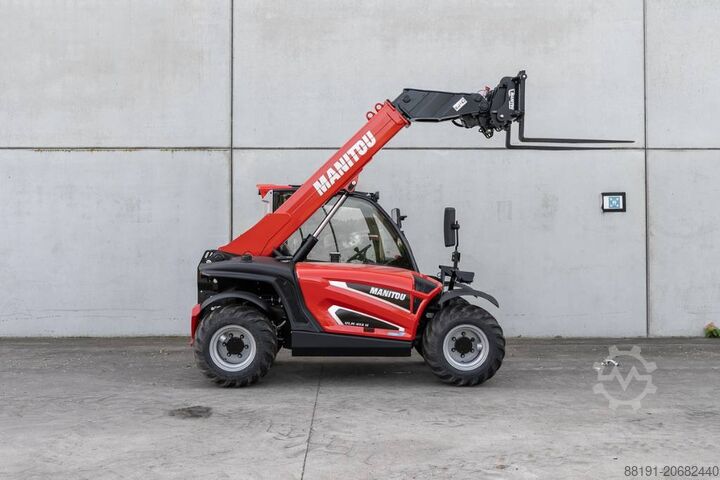 Agricultural telehandler Manitou ULM 412 H - Export price