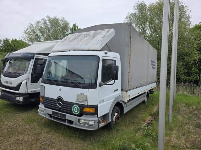 Curtain sider van MERCEDES-BENZ 818 Pritsche & Plane, manuelle 6 Gang Schaltung