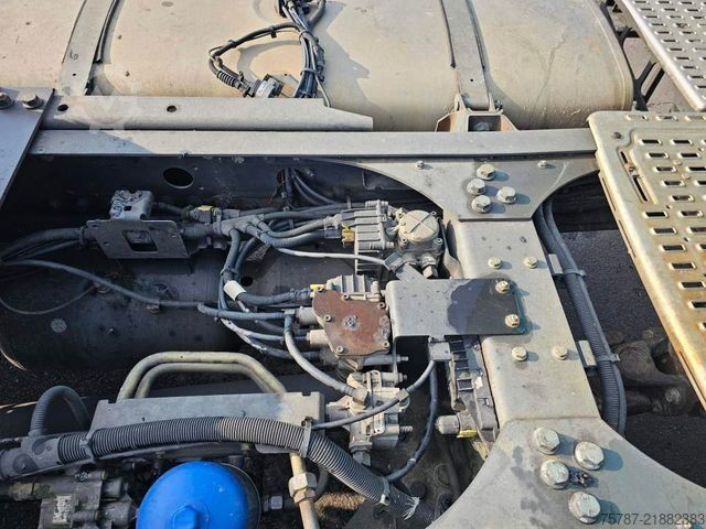 Standard tractor unit DAF XF 410 Space Cab, Euro 6, Standklima