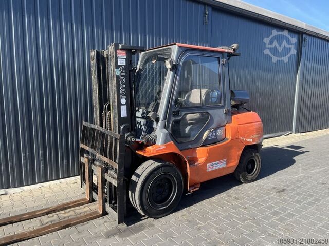 LPG Forklifts Toyota 7FG45