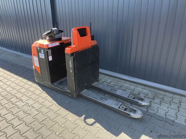 Low Level Order Picker BT OSE250