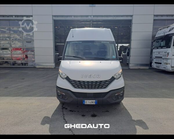 Minibus IVECO 35S16 - FURGONE