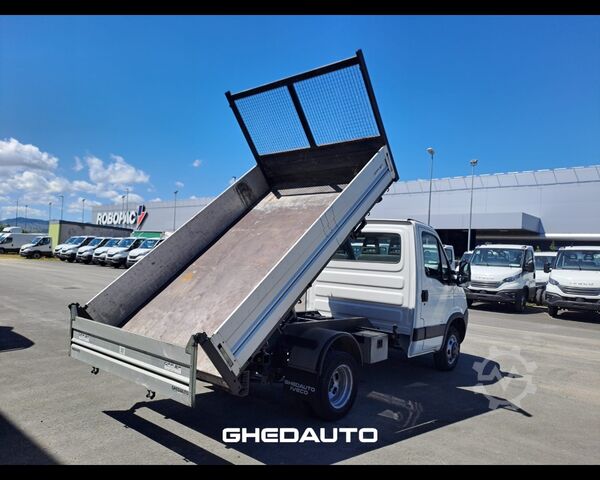 Minibus IVECO 35C15 - 35C15 cassone ribaltabile trilaterale