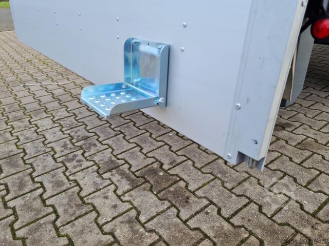 Transporter mit Pritsche & Plane Renault Master Pritsche Schiebe Plane 10 Pal. LUFTFEDERUNG