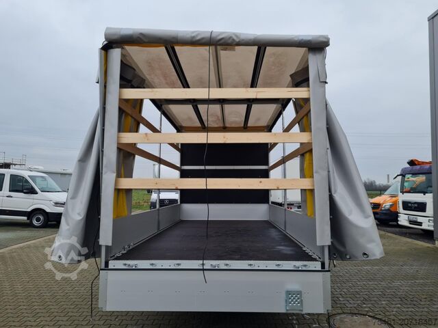 Transporter mit Pritsche & Plane Renault Master 35 Pritsche Schiebe Plane Schlafkab 10 PAL LUFTFEDER