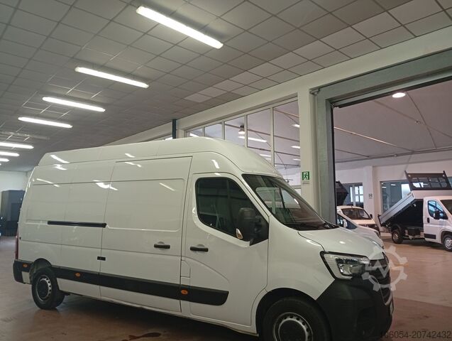 Transporter mit langem Radstand Renault Master L