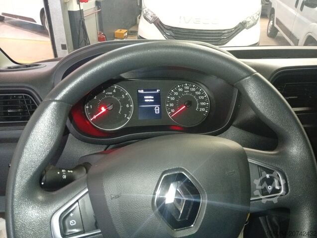 Transporter mit langem Radstand Renault Master L