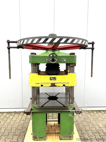 Hand spindle press / ACHTERM. SP60/670 Achtermann & Co. Stuttgart SP 60 / 670