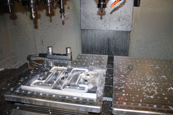 Vertical machining center HARDINGE Bridgeport XV710