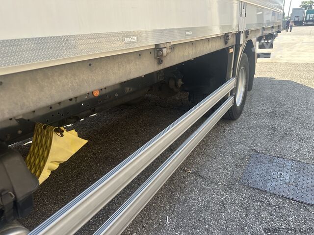 Flatbed truck with tarp IVECO 120E25