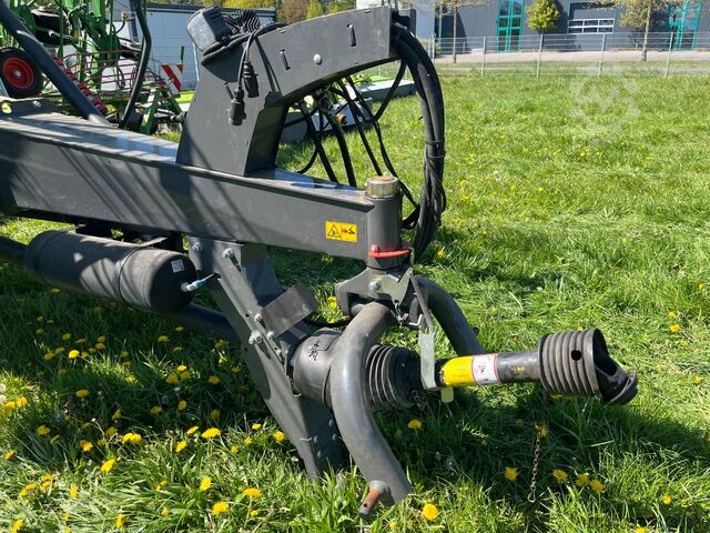 CLAAS LINER 4700 BUSINESS PRO CLAAS LINER 4700 BUSINESS PRO
