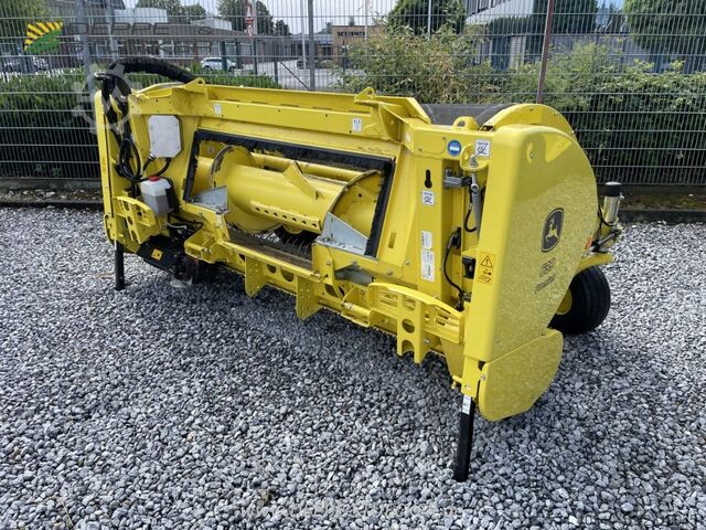 John Deere 639 Schwad-Pickup John Deere 639 Schwad-Pickup