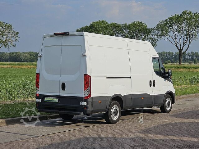 High-roof van IVECO DAILY 35S14       L2H2 Automaat