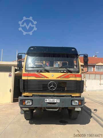 Mercedes Benz truck Mercedes-Benz 2631
