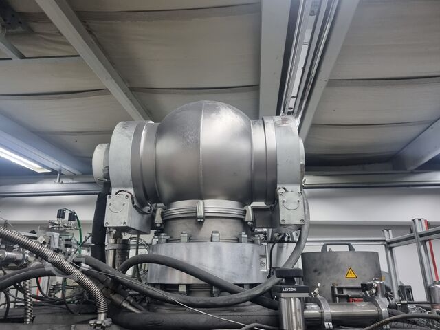 Vakuumpumpe Pfeiffer Pfeiffer TPH 2200 mit Steuerung.