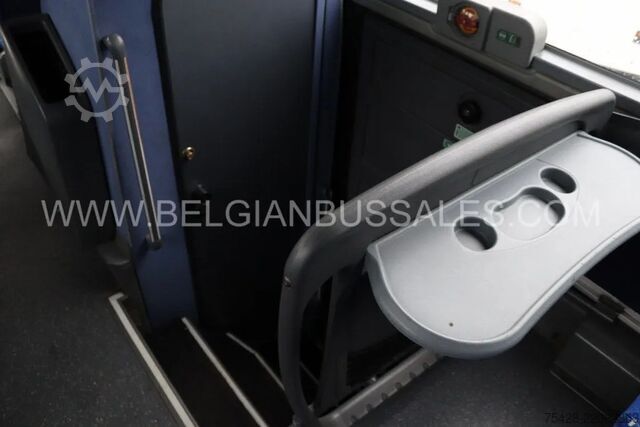 Motor coach Mercedes-Benz Tourismo 16RHD M2 / Lift / USB / Full Options