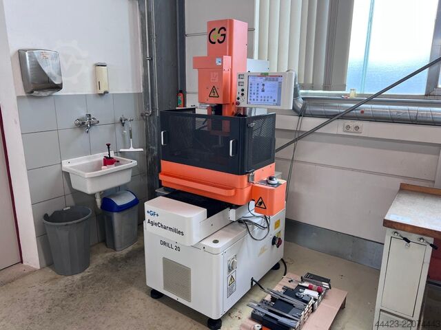 Senkerodiermaschine +GF+ AgieCharmilles Drill 20