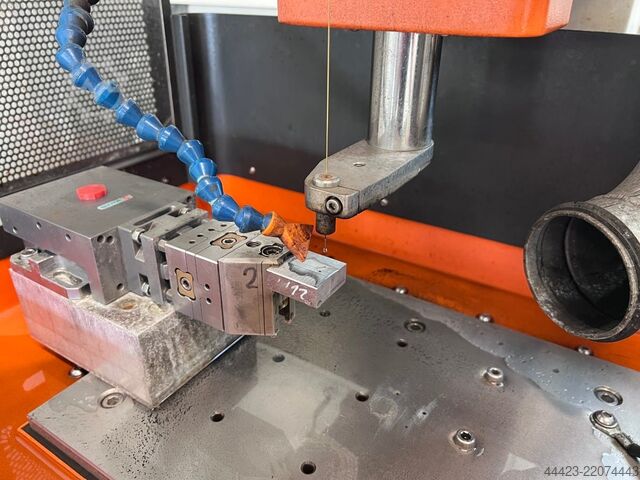 Senkerodiermaschine +GF+ AgieCharmilles Drill 20