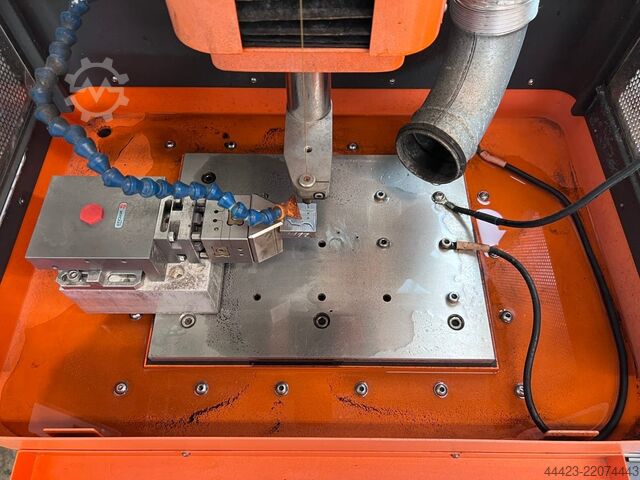 Senkerodiermaschine +GF+ AgieCharmilles Drill 20