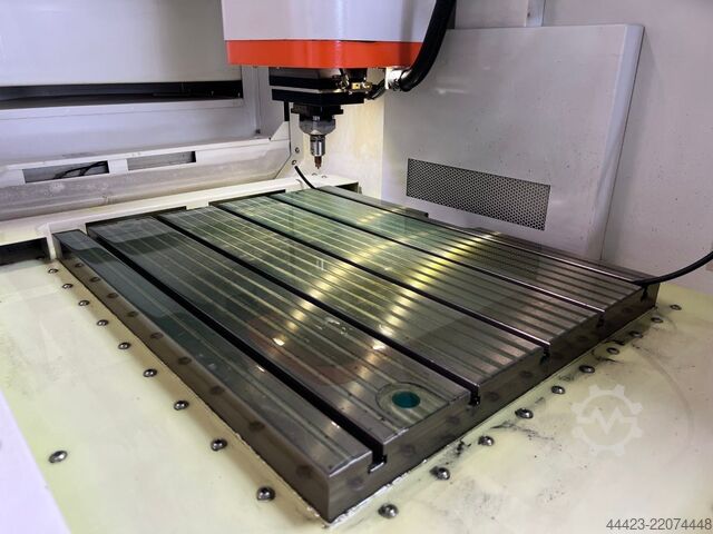 Senkerodiermaschine +GF+ AgieCharmilles Form 300