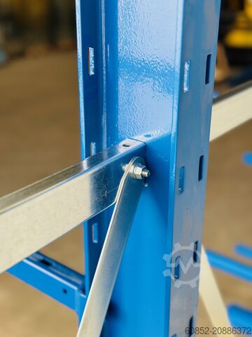 Cantilever rack ca. 3,15 lfm. Kragarmregal mit Fachböden H: 250cm 140 kg/Arm META Multistrong