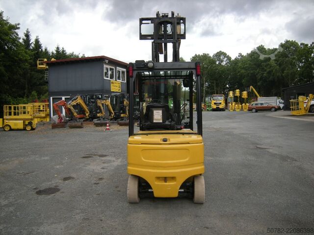 Electric - 4 wheels Yale ERP35VL E2395 Elektro
