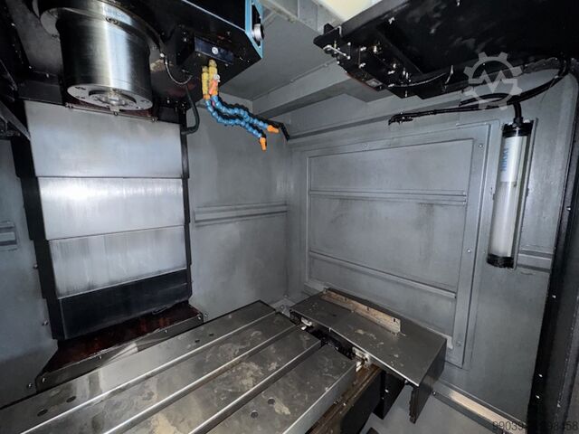 Used machining center HURCO VM 10 i