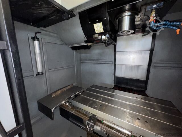 Used machining center HURCO VM 10 i