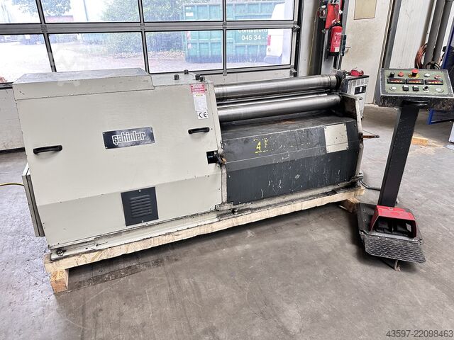 Motor-driven 4-roll plate bending machine Sahinler 4RM 10-130 HRC