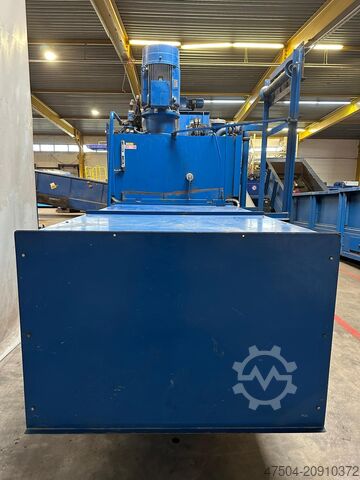 Bale press Paal Konti 200 D