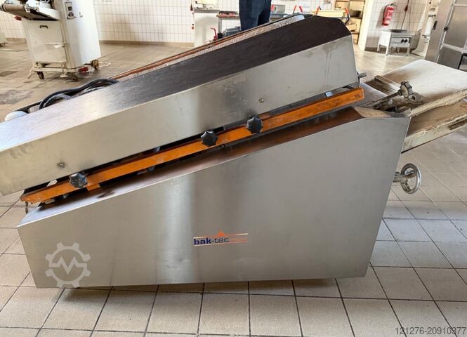 Bread rounder and long moulder machine Werner & Pfleiderer Globus U