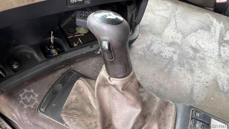 Standard tractor Renault Premium 460 DXI (BOITE MANUELLE / MANUAL GEARBOX)