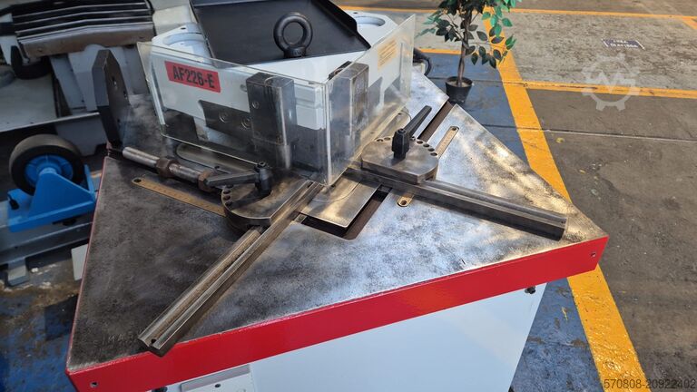 SIMAC Kantenfräsmaschine mit festem Winkel 200 SIMAC 200