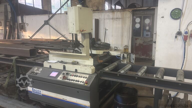 Band saw Vol automatisc Verticale lintzaag Bauer Bauer VG 320 ST