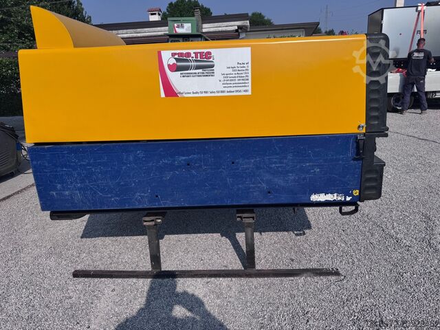 Screw compressor COMPAIR DLT0703