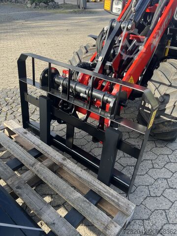 Yard loader MANITOU MLA 3-25 H