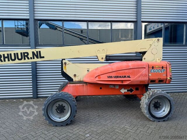 Telescopic boom lift JLG E600JP Hoogwerker Telescoophoogwerker