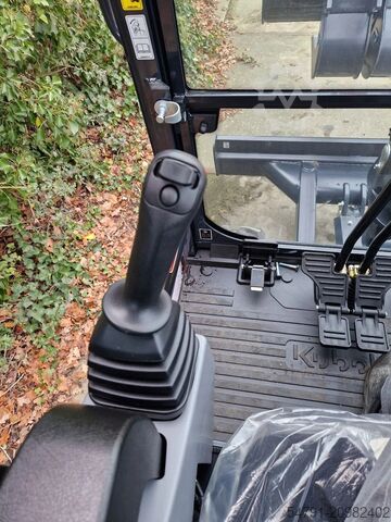 Mini excavator Kubota KX027-4 Hi-spec (NIEUW)