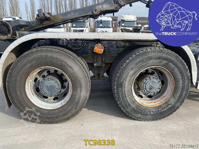 Container transportation DAF CF 85 340