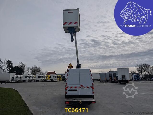 Lifting platform Renault Master 145.35 nacelle
