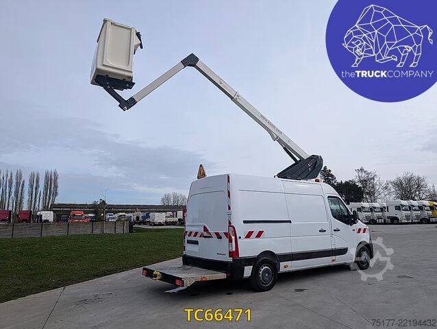 Lifting platform Renault Master 145.35 nacelle