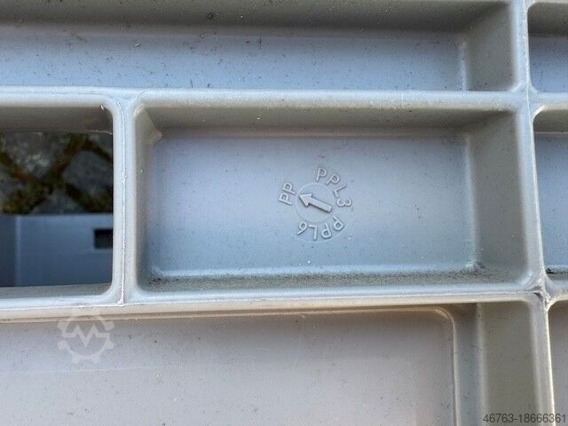 Stacking box SSI Schäfer EF 6420 VB  S 5