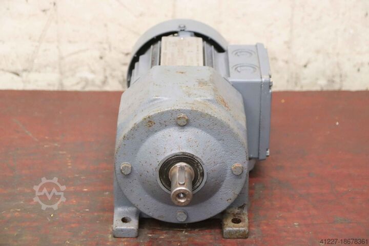Geared motor 0.18 kW 74 rpm SEW-Eurodrive R32DT63N4
