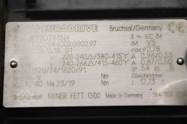 Geared motor 0.18 kW 74 rpm SEW-Eurodrive R32DT63N4