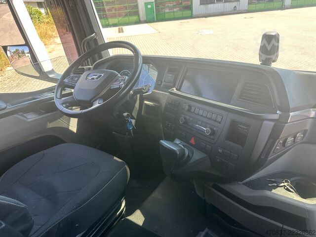 Flatbed truck MAN TGX 26.470 6x2  Palfinger PK 18500 Funk + Hänger