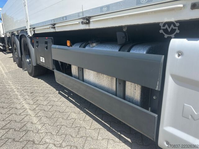 Flatbed truck MAN TGX 26.470 6x2  Palfinger PK 18500 Funk + Hänger